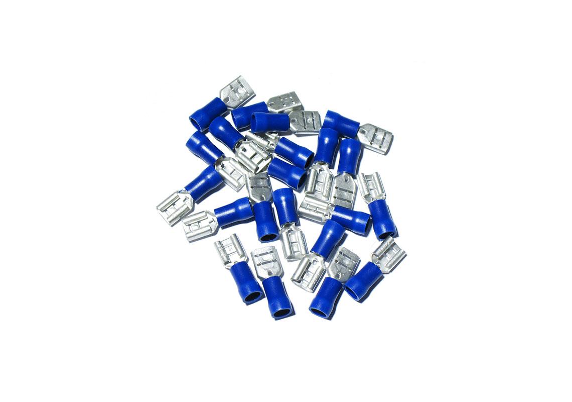 100 COSSES BLEUES PLATES FEMELLES - SECTION 1,04-2,63mm²